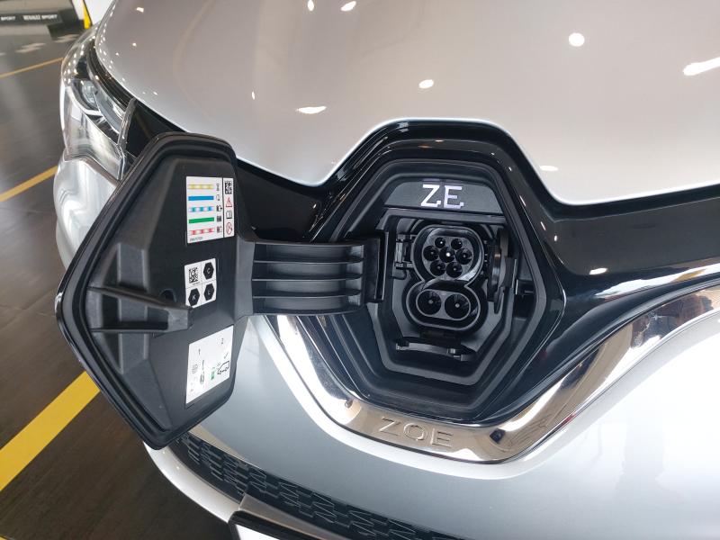 Renault_Zoe_K