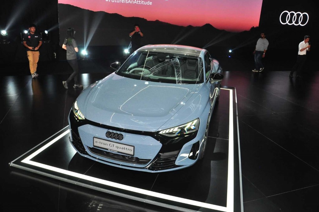 e-tron GT quattro.