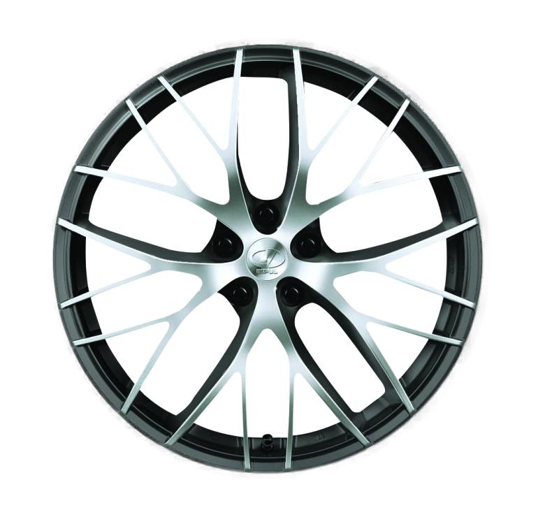 The 18-inch IMPUL Millennium alloy wheels in black and polished finish have a striking appearance.
