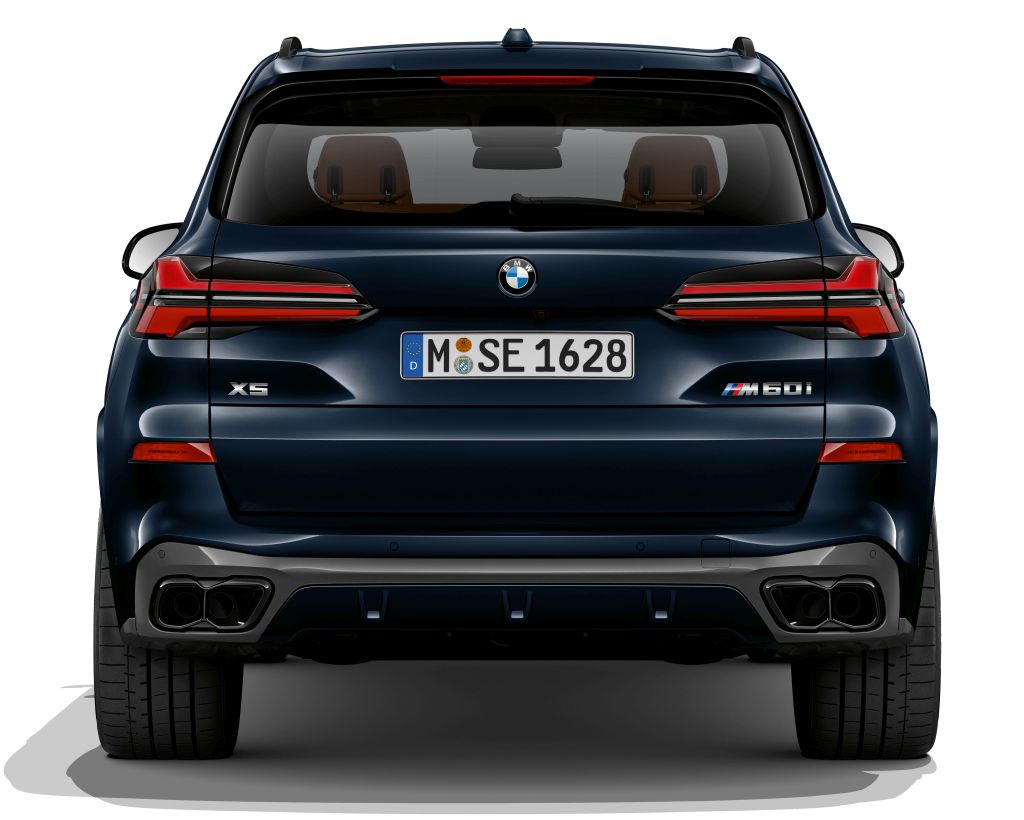 P90520305_highRes_the-new-bmw-x5-prote