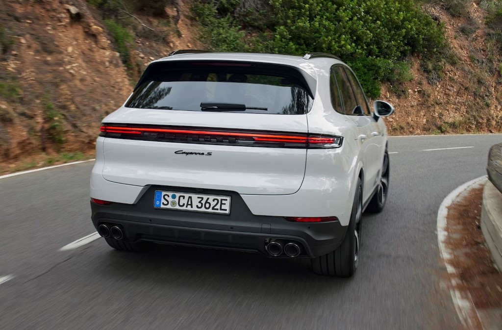 1215_miami_S_ucrane_AKOS1415_V01_1 new00 (Custom)