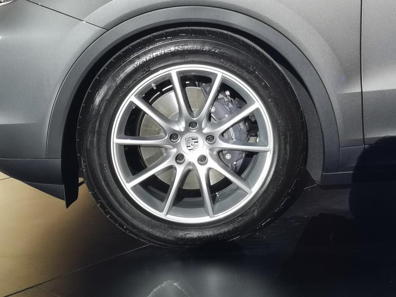 Porsche_CKD_Cayenne_4