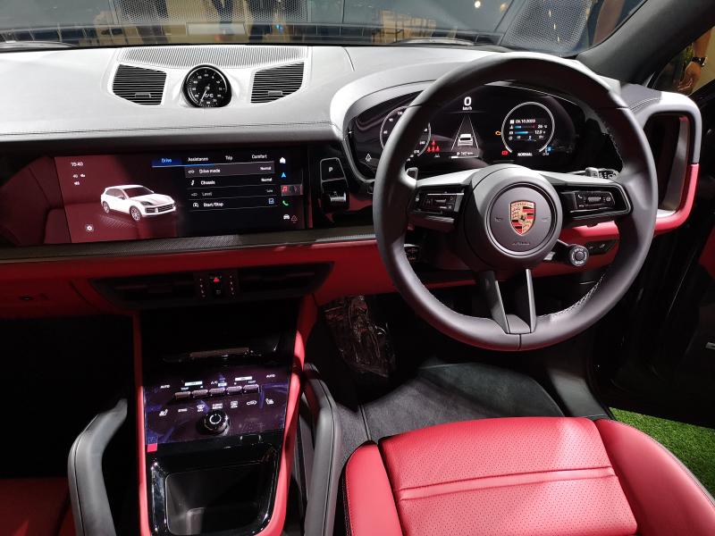 Porsche_CKD_Cayenne_6