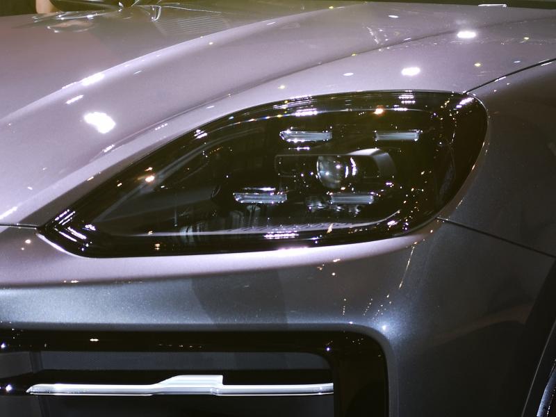 Porsche_CKD_Cayenne_8