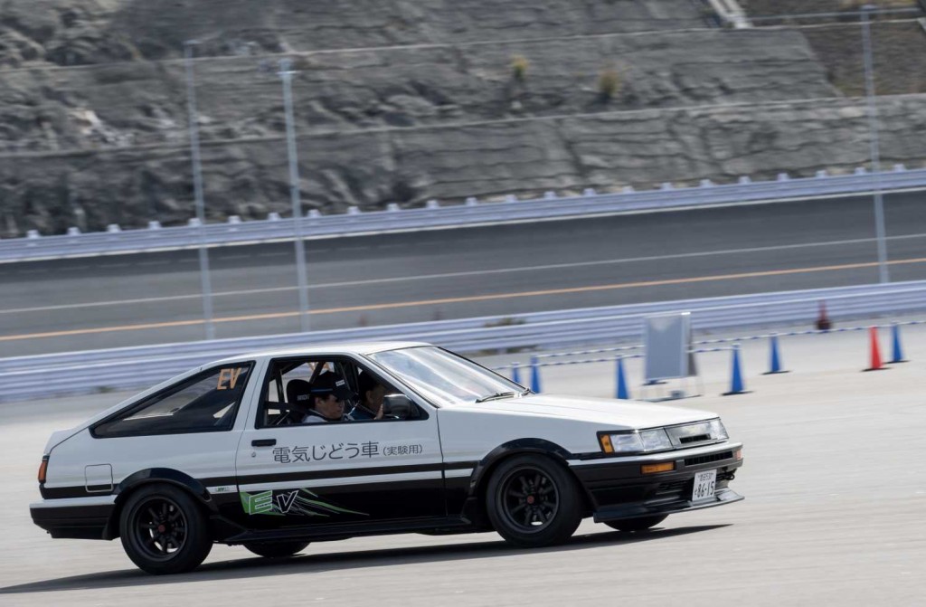 Track time with electric AE86.
