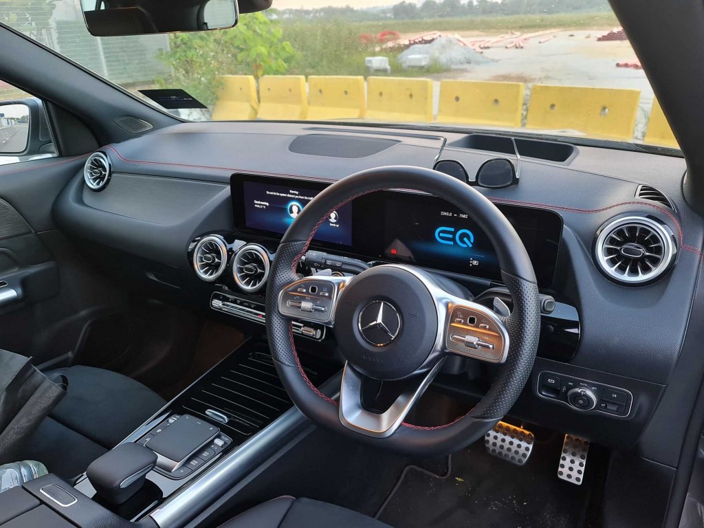 Mercedes EQA 250 (9)