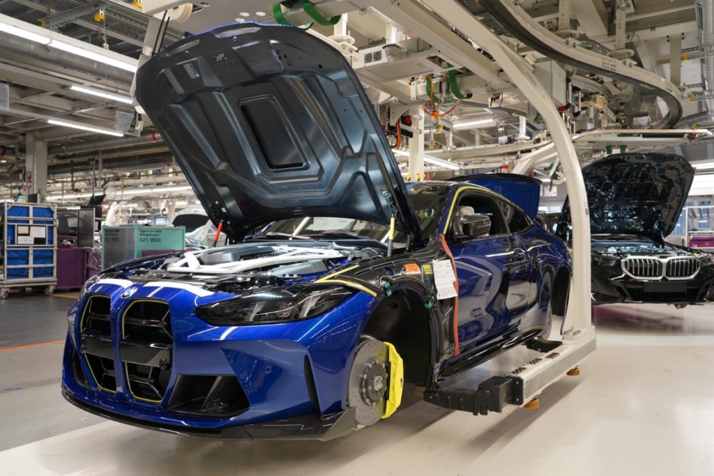 P90600481_highRes_bmw-m4-cs-edition-vr