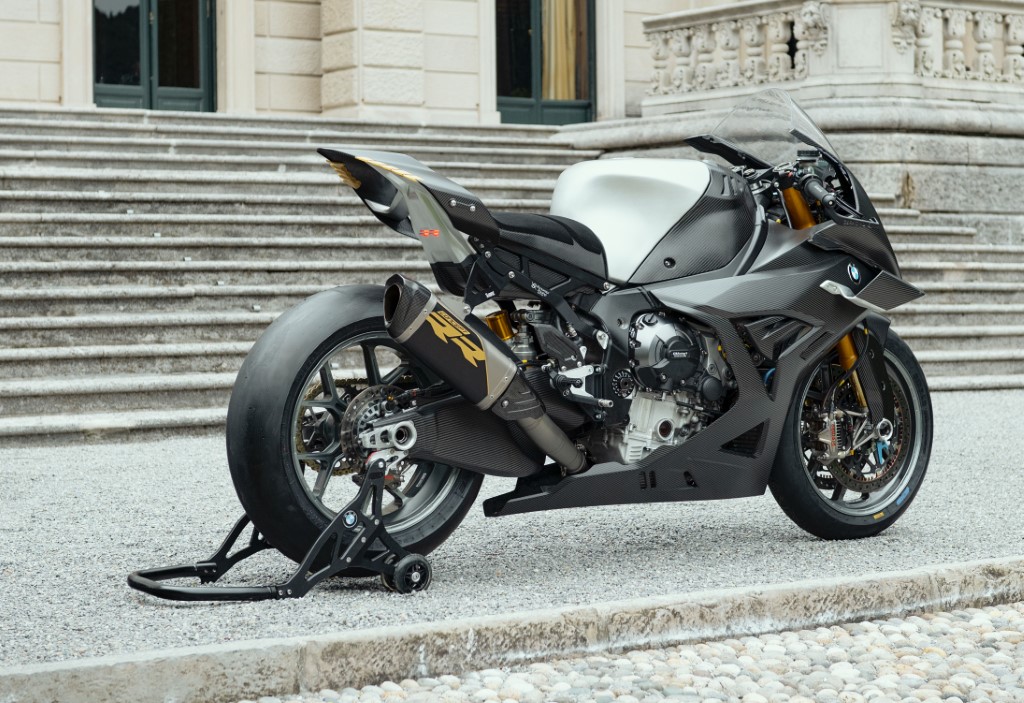 P90600987_highRes_bmw-mnew00 (Custom)