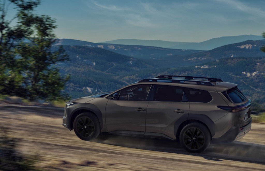 Toyota_2026_bZ_Woodland_0004