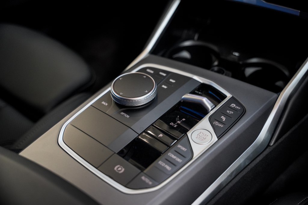 18. The New BMW 320i Sport (Custom)