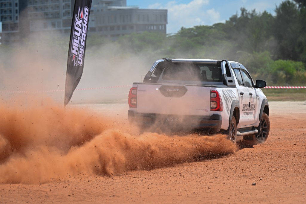 20250524B_Hilux00749 (Custom)