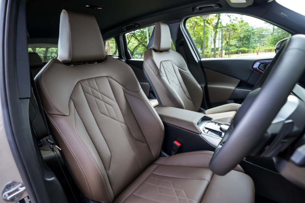 21. The New BMW X3 20 xDrive M Sport (Custom)