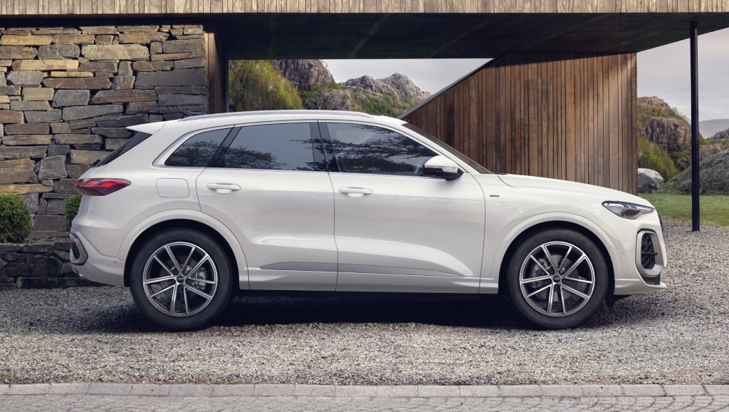 Audi Q5 SUV e-hybrid