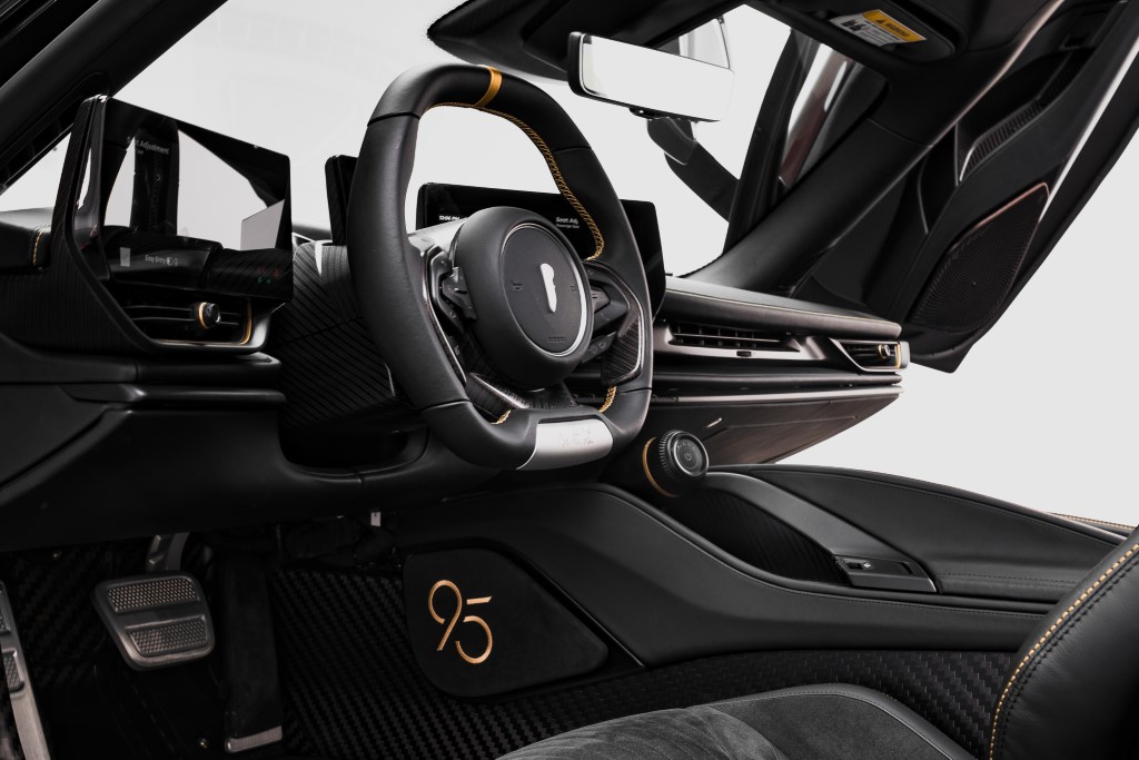 Automobili_Pininfarina_Battista_Novantacinque_04_1748872844725 (Custom)