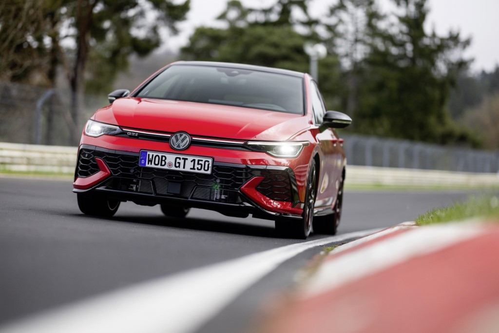 VW Golf GTI Clubsport 25h & VW Golf GTI 50 auf der Nordschleife - Foto: Gruppe C Photography