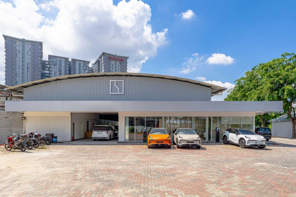 Service centre.