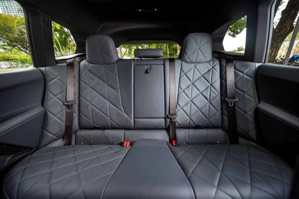 16. The New BMW iX xDrive60 M Sport Pro (Custom)
