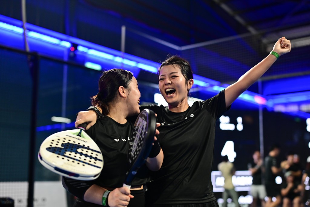 Beginner Women Champions_ Ng Suhan and Nadia Syafiq secured the win in a very close match against Wong Pui Yee and Farahnaz Ireena Binti Amer Hamzah (1) (Custom)