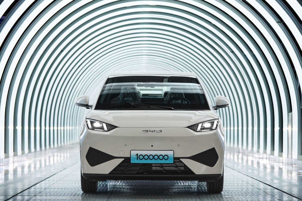 One-Millionth BYD DOLPHIN SURF Rolls Off the Production Line 2 (Custom)