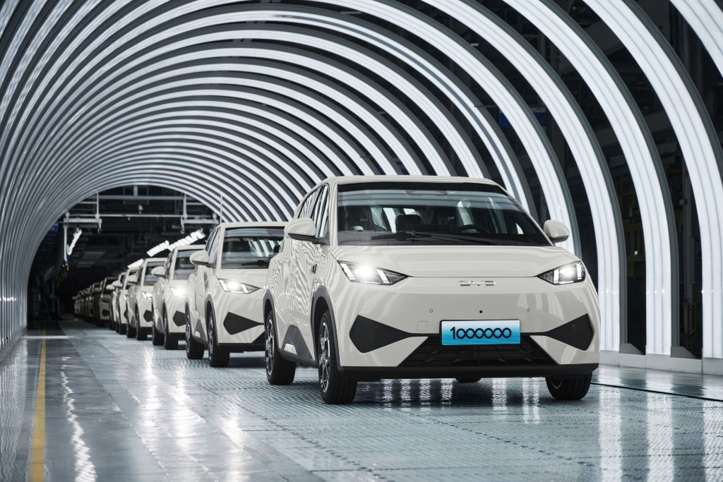 One-Millionth BYD DOLPHIN SURF Rolls Off the Production Line (Custom)