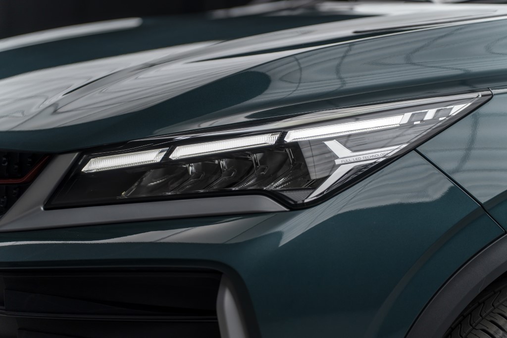 One booking for the All-New PROTON X50 is received every three minutes and represents a 50% take-up of the early bird offer (Custom)