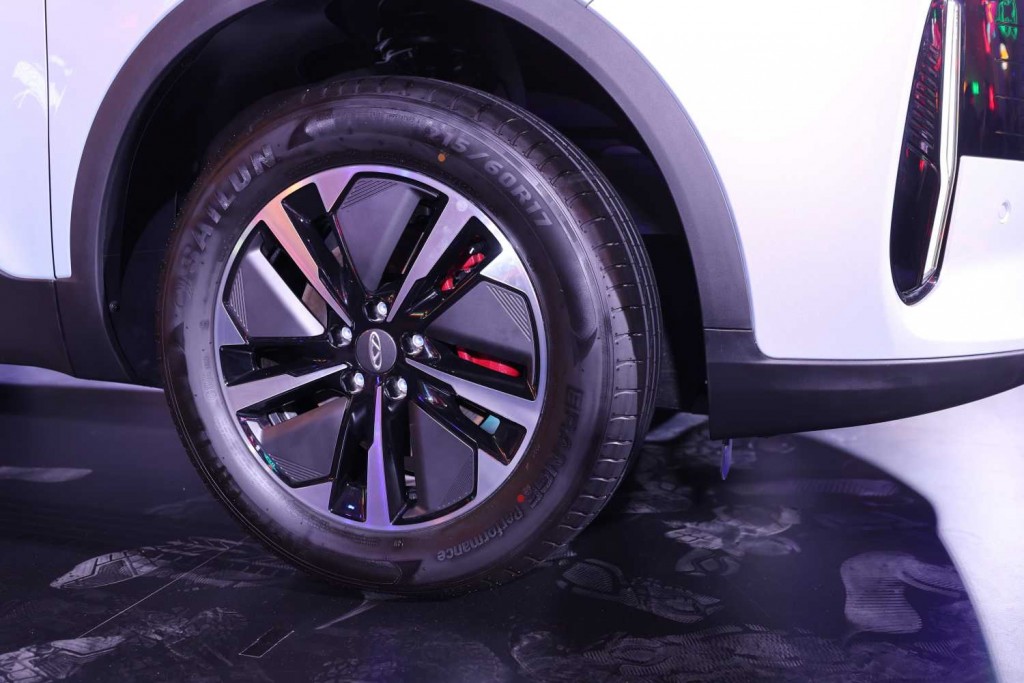 Tiggo Cross hybrid CSH.