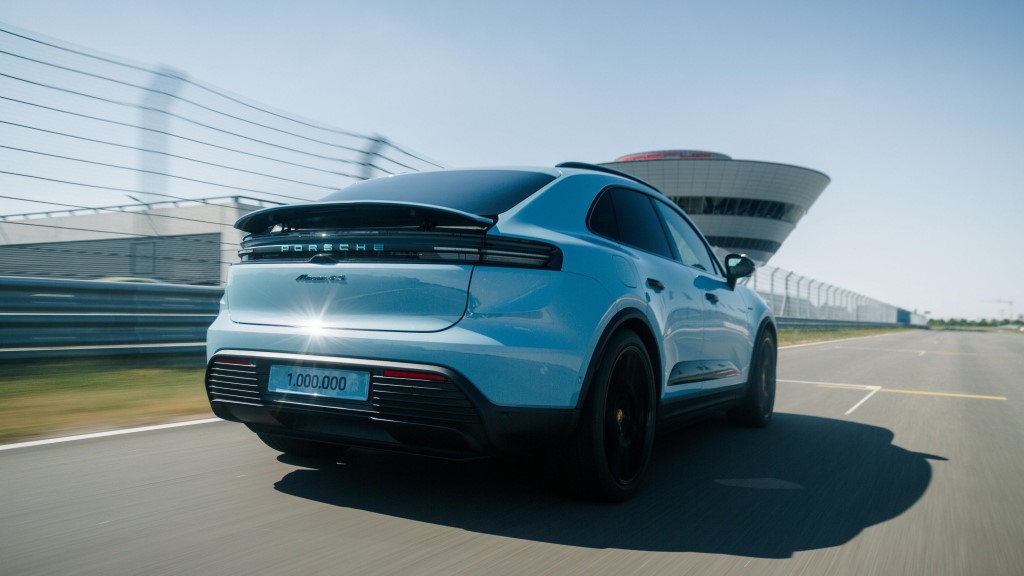 S25_0775_a3_rgb (Custom)