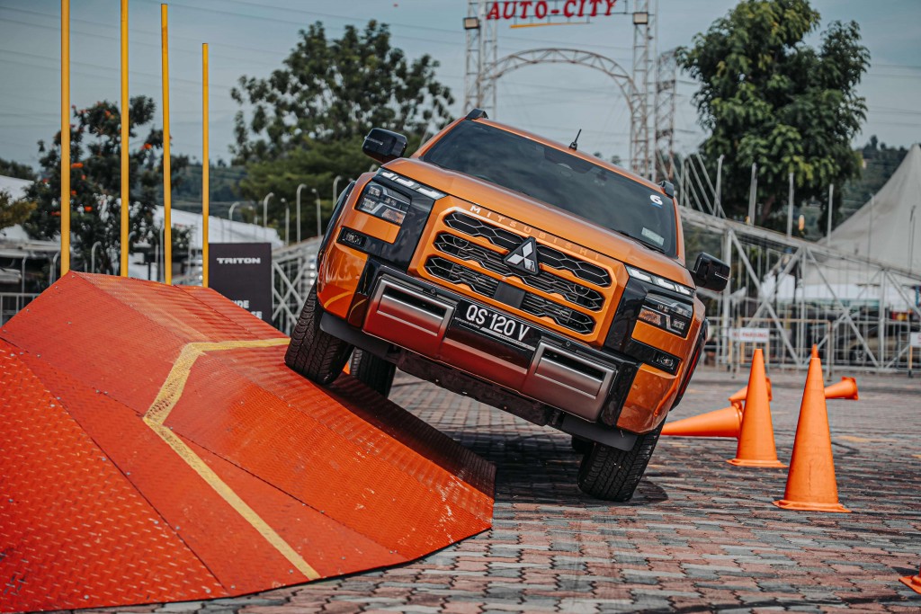 Side ramp.