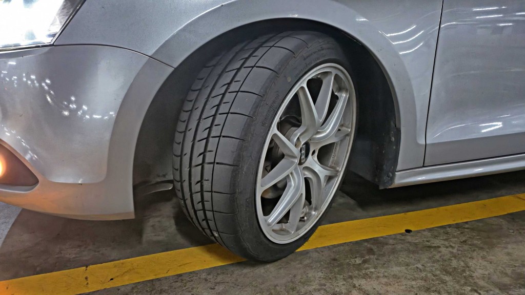 BFGoodrich g-Force Phenom TA - 27