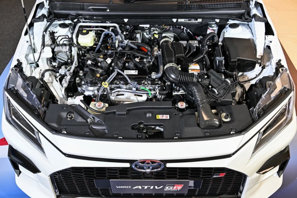 Toyota YARIS ATIV HEV GR Sport (4)