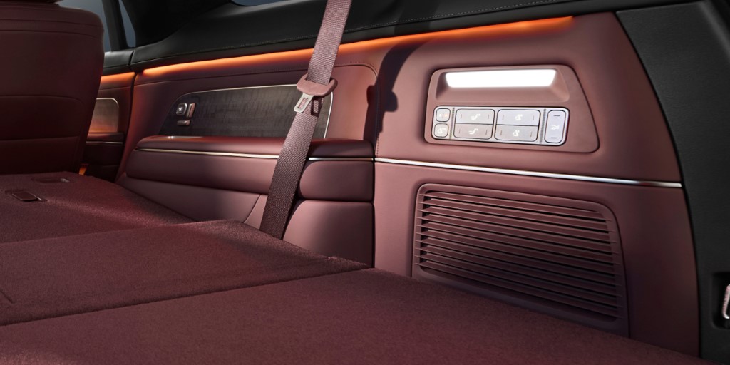 interior-carousel-P1-03-desktop (Custom)