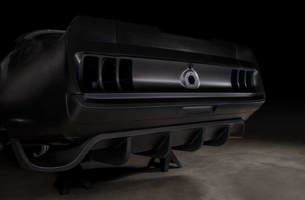 627dbf52-93ba-fa08-32de-e3d13f159f58 (Custom)