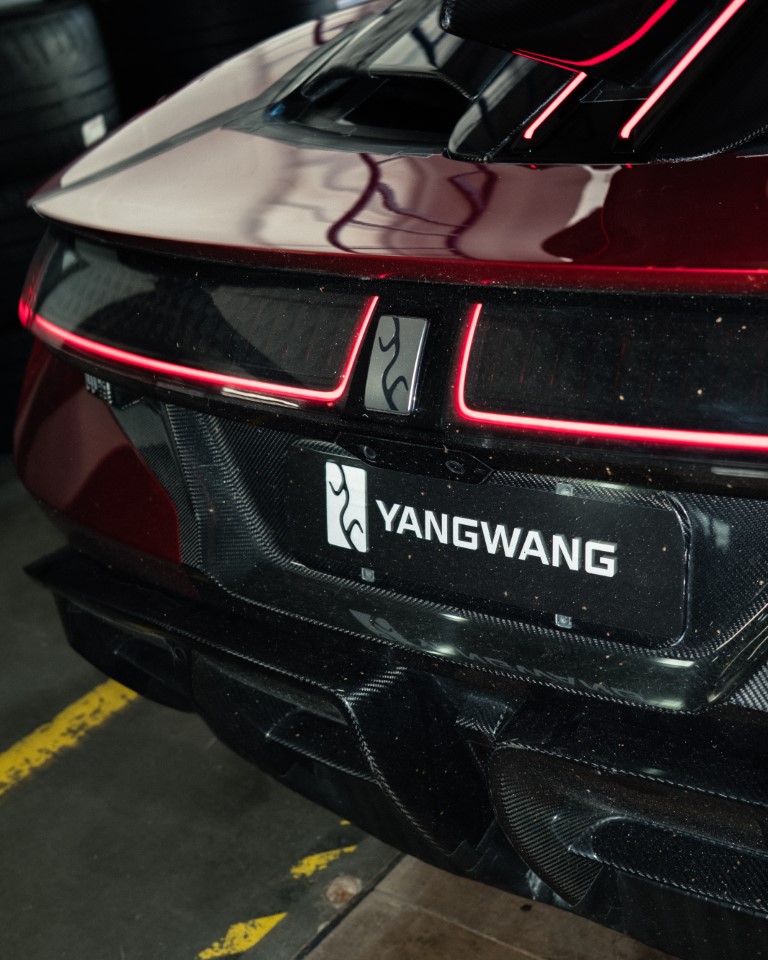 BYD_YANGWANG-U9X-7 (Custom)