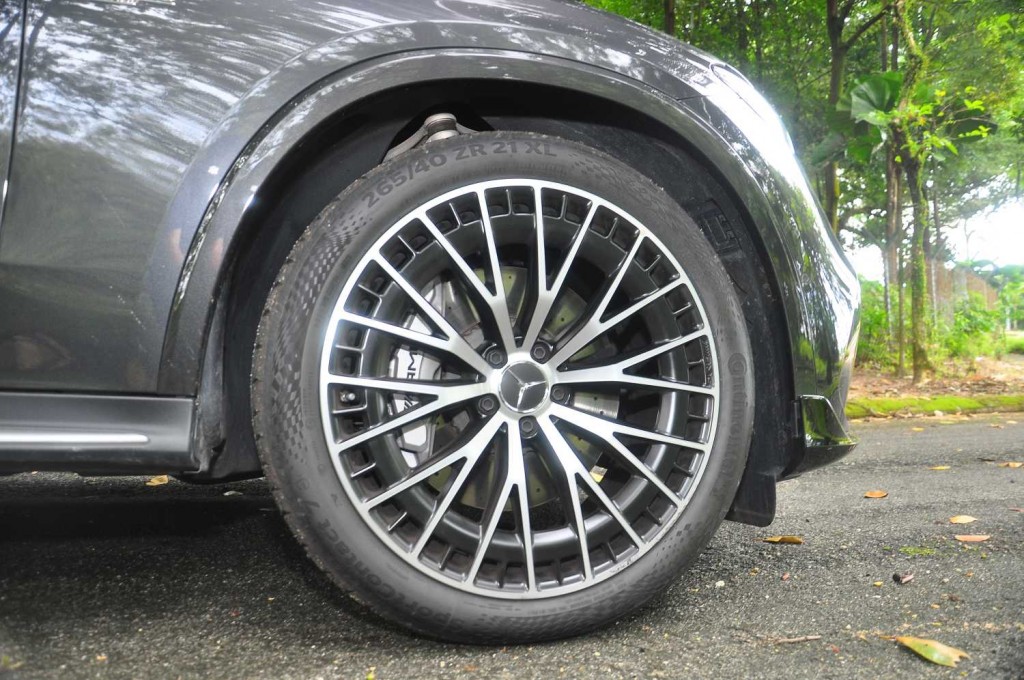 Mercedes-AMG GLC 43 4MATIC_ - 22