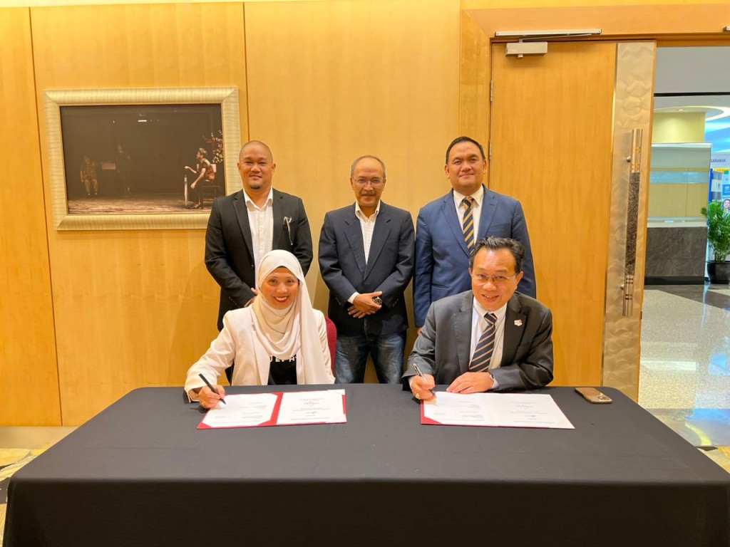 MoU SIB x Sarawak Skills - signing