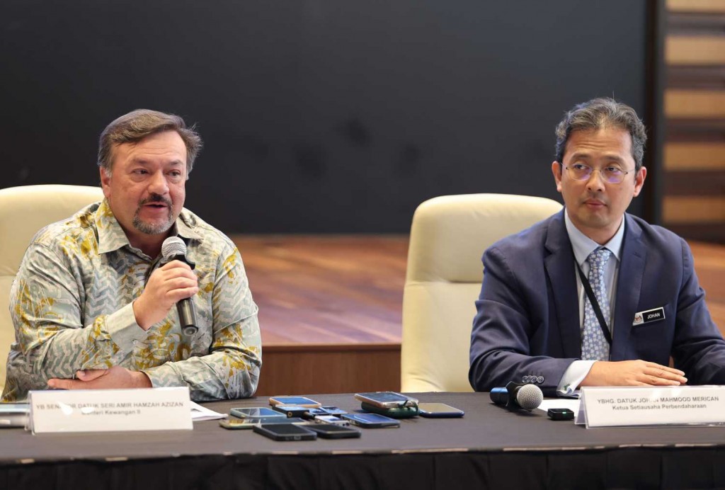 Amir Hamzah (left) and Johan.