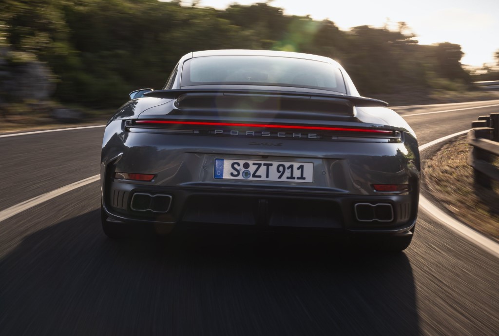 S25_0911_a3_rgb 098 (Custom)